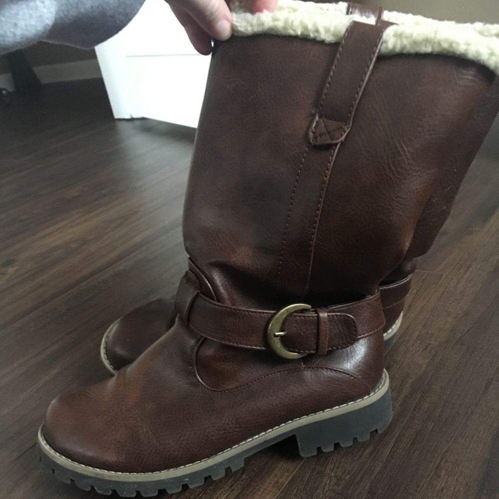 Brown winter boots!